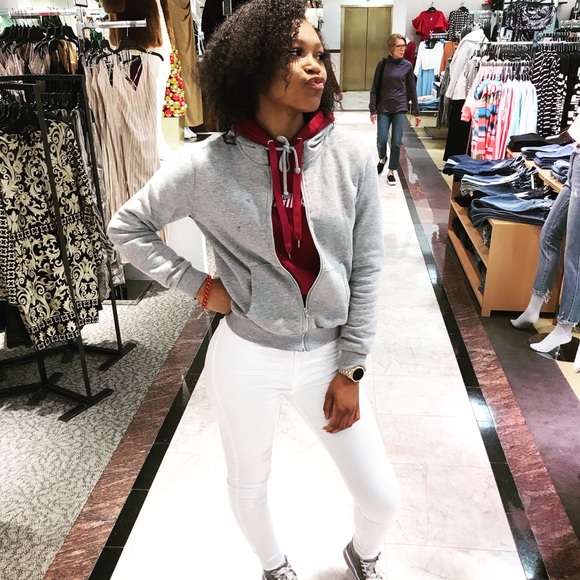 Meet your Posher, Sarah - Picture 1 of 1